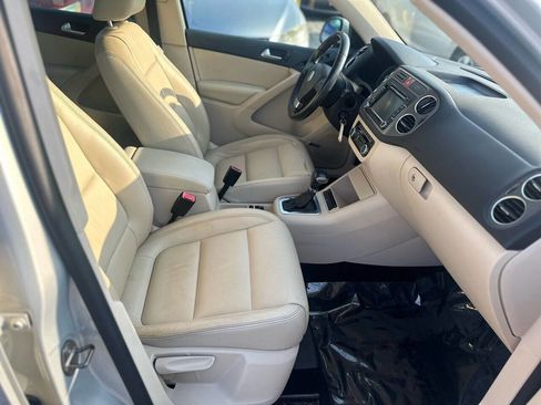Used 2010 Volkswagen Tiguan Wolfsburg Edition image 14