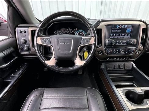 Used 2018 GMC Sierra 1500 Denali w/ Denali Ultimate Package AWD/4WD image 5