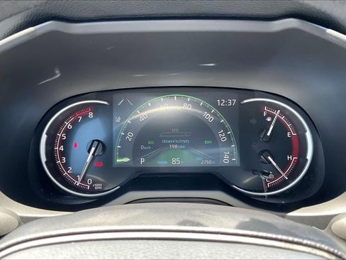 Certified 2025 Toyota RAV4 LE FWD image 26