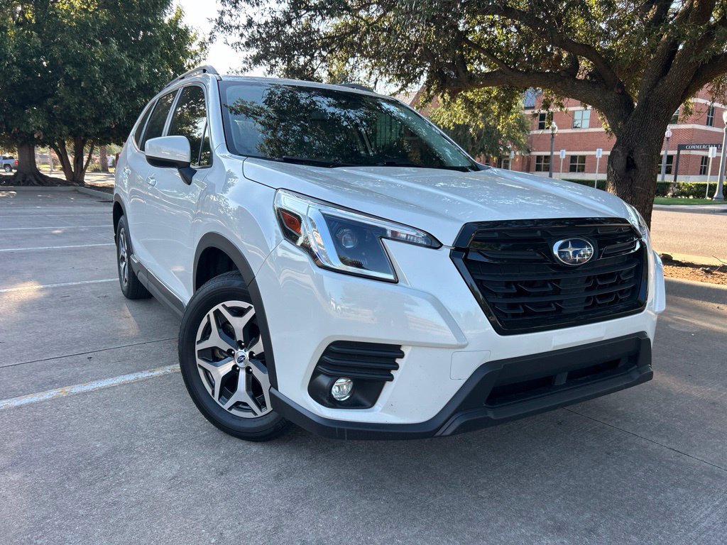 Used 2024 Subaru Forester Premium AWD/4WD image 3