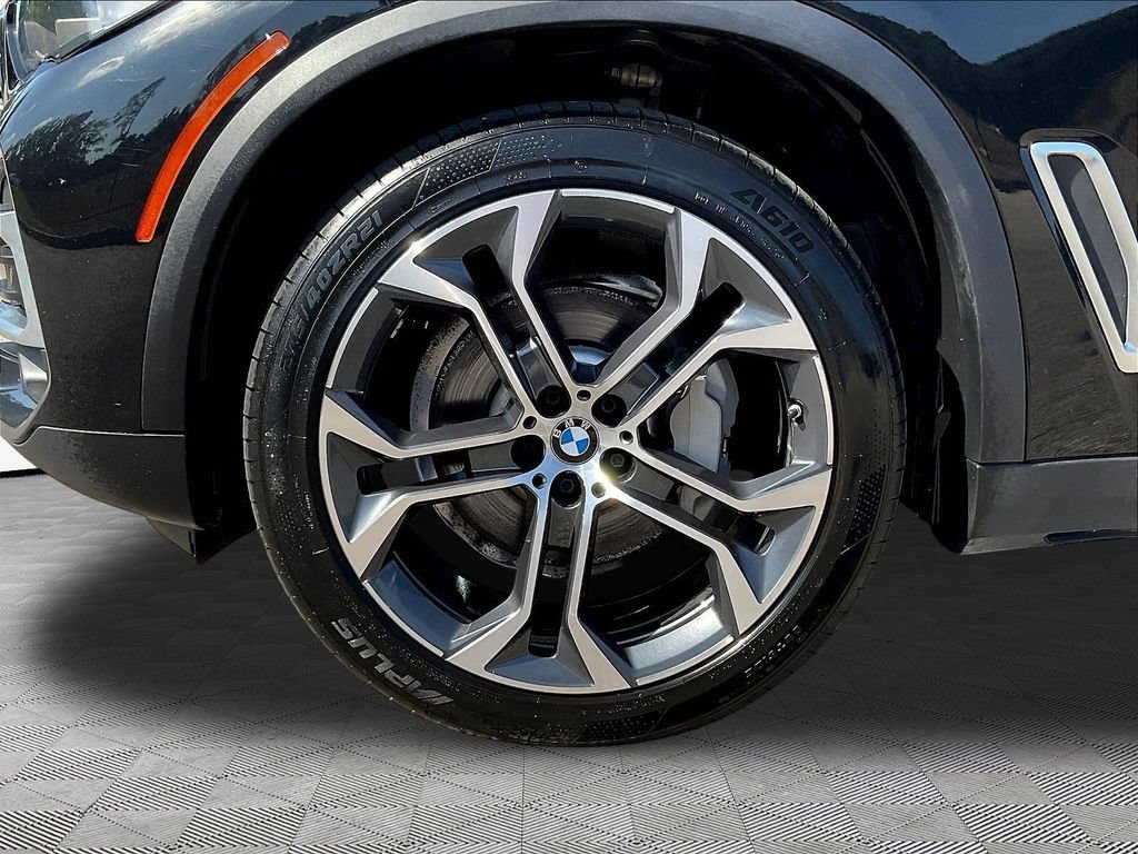 Used 2023 BMW X5 xDrive40i AWD/4WD image 37