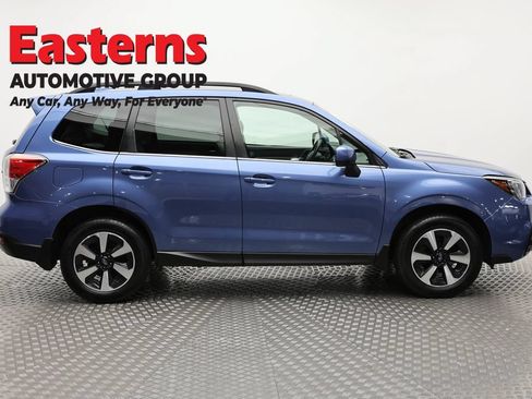 Used 2018 Subaru Forester 2.5i Limited AWD/4WD image 3