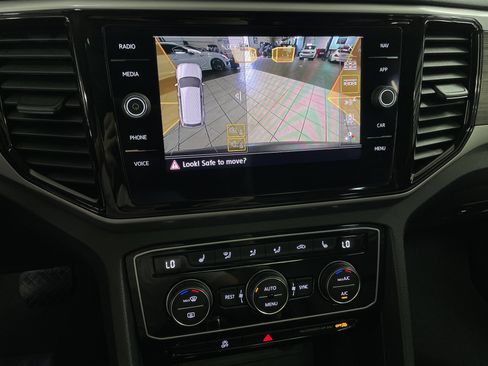 Used 2021 Volkswagen Atlas SEL image 18