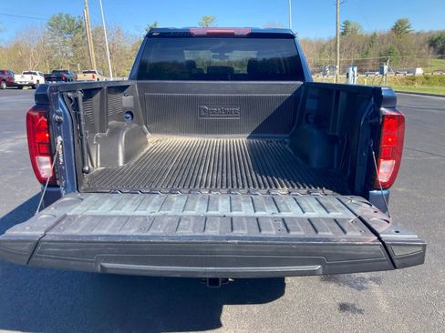 Used 2022 GMC Sierra 1500 SLE image 38