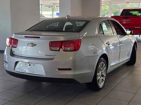Used 2016 Chevrolet Malibu LT w/ Power Convenience Package FWD image 10