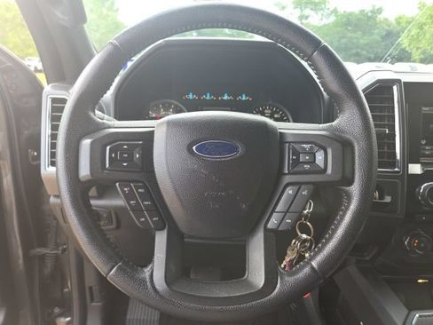 Used 2015 Ford F150 XLT w/ Equipment Group 302A Luxury RWD image 8