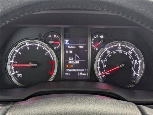 Used 2020 Toyota 4Runner TRD Off-Road AWD/4WD image 11