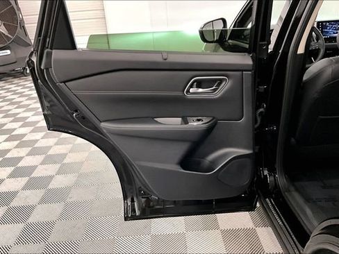 New 2026 Nissan Rogue Platinum w/ Platinum Premium Package image 32