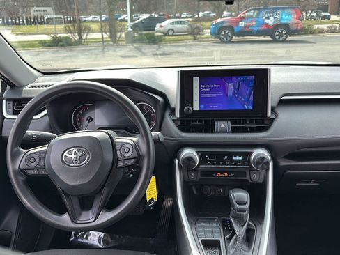 Used 2023 Toyota RAV4 LE image 14