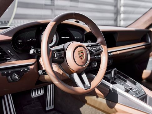 Used 2024 Porsche 911 Turbo S image 34