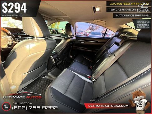 Used 2016 Lexus ES 350 w/ Premium Package w/Wood Trim FWD image 11