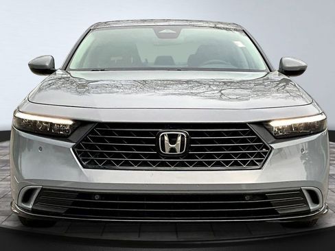Used 2025 Honda Accord EX-L image 2
