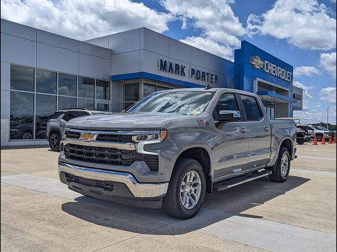 Used 2024 Chevrolet Silverado 1500 LT AWD/4WD image 1