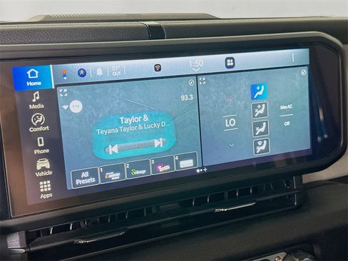 Used 2024 Jeep Gladiator Sport image 25