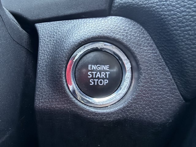 Used 2025 Toyota RAV4 XLE w/ Convenience Package FWD image 19