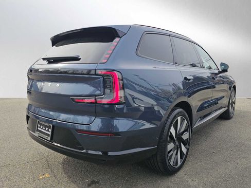 New 2026 Volvo EX90 Ultra image 3
