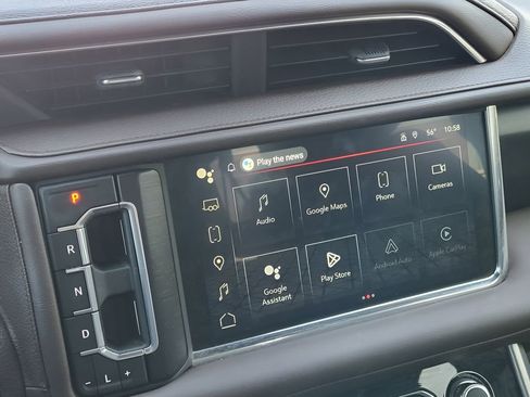 Used 2022 GMC Yukon XL Denali image 15