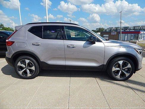 New 2026 Volvo XC40 B5 Plus w/ Protection Package Premier AWD/4WD image 7
