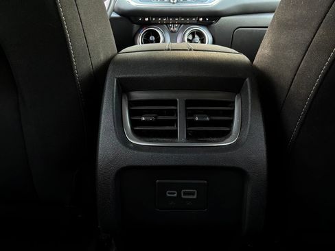 Used 2025 Chevrolet Blazer LT FWD image 13