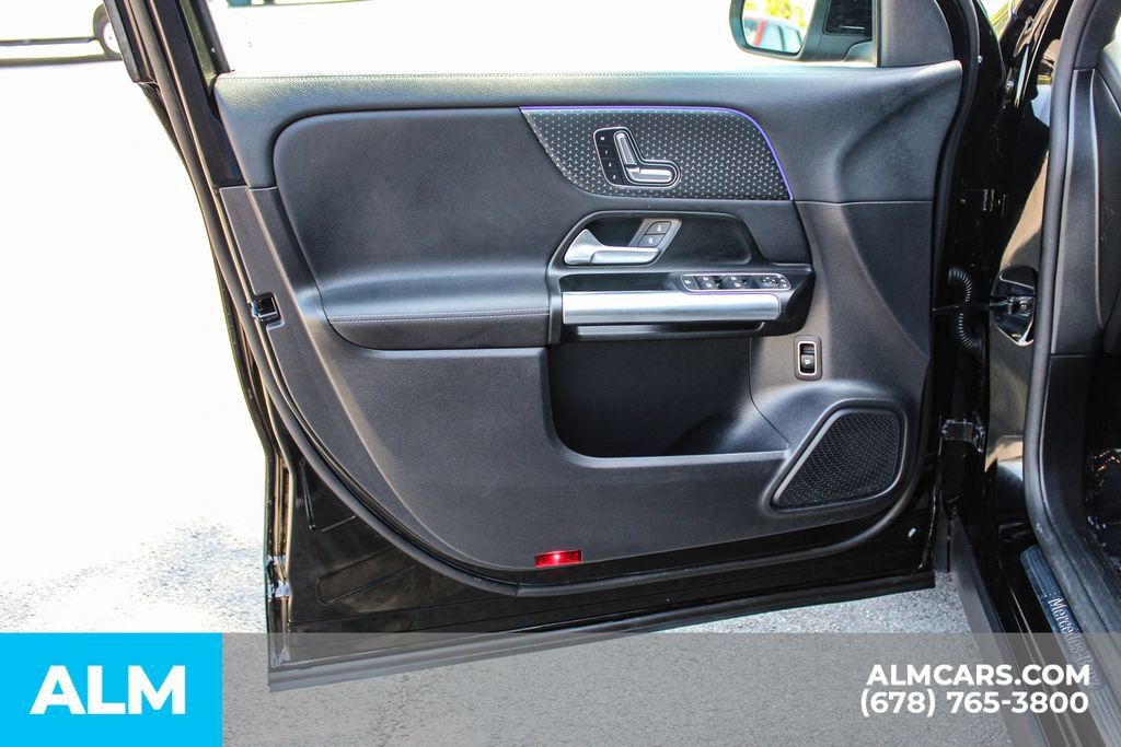 Used 2025 Mercedes-Benz GLA 250 image 36