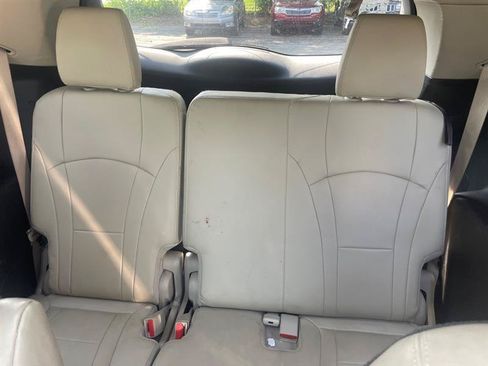 Used 2018 Buick Enclave Essence FWD image 14