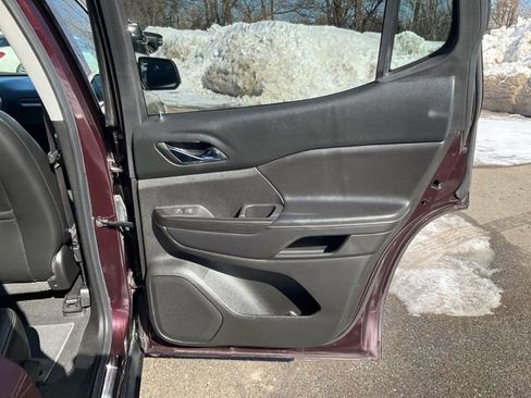 Used 2018 GMC Acadia SLT image 19