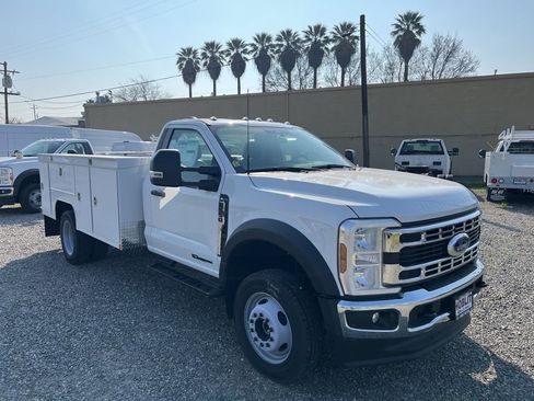 New 2024 Ford F550 4x4 Regular Cab Super Duty image 6
