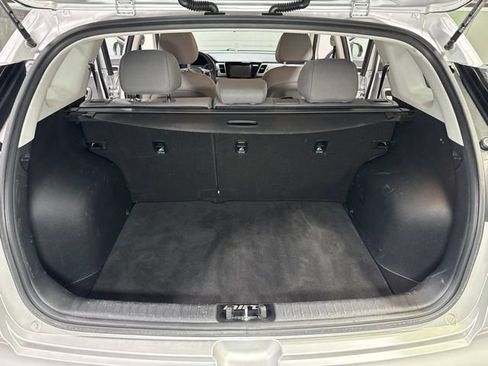 Used 2018 Kia Niro FE FWD image 25