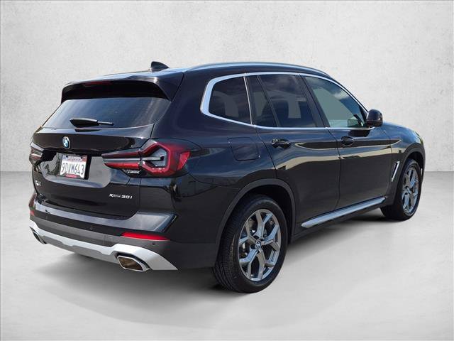 Used 2023 BMW X3 xDrive30i w/ Premium Package AWD/4WD image 3
