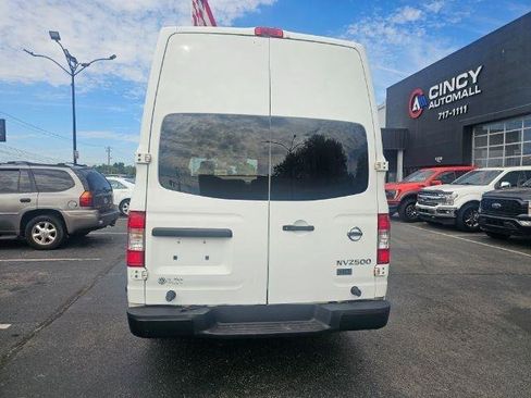 Used 2012 Nissan NV 2500 S w/ Side Curtain Airbag Pkg RWD image 5