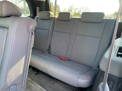 Used 2008 Toyota Sequoia Limited image 27