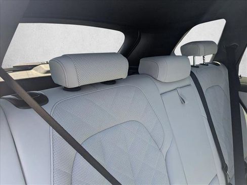 Used 2026 BMW X5 sDrive40i RWD image 19