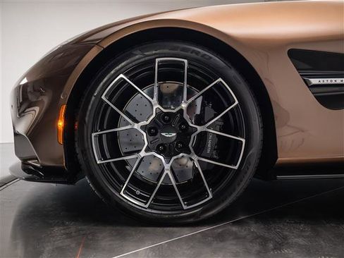 New 2026 Aston Martin Vanquish image 4