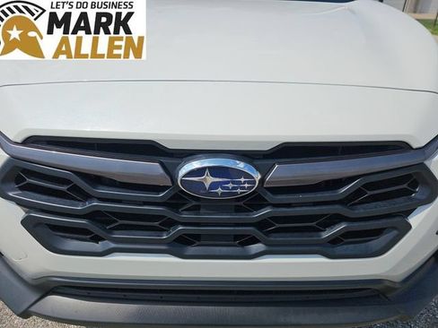 Used 2024 Subaru Crosstrek 2.5i Limited AWD/4WD image 30