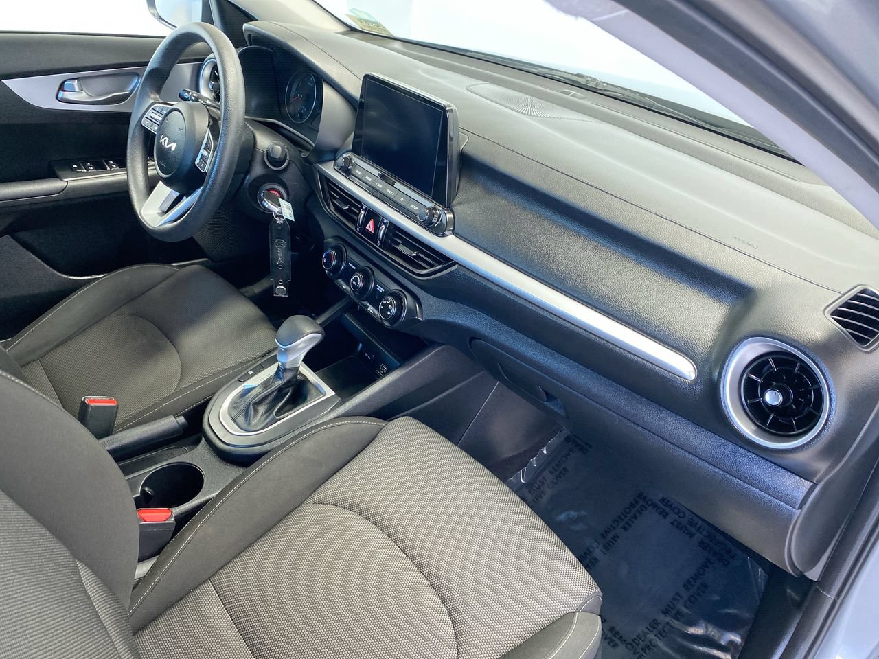 Certified 2024 Kia Forte LXS FWD image 29