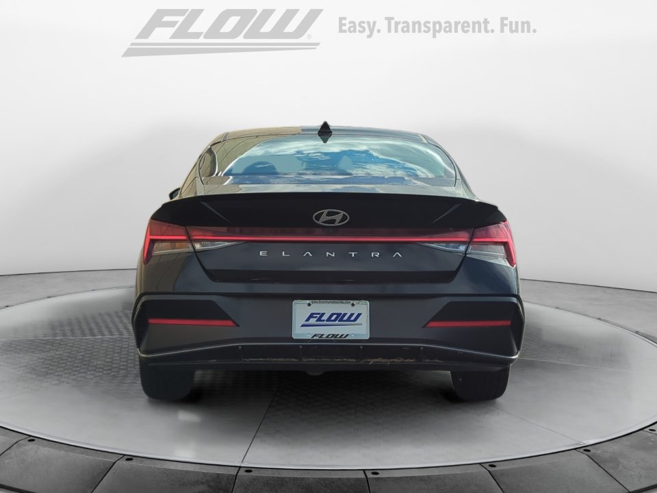 Certified 2026 Hyundai Elantra SEL Sport FWD image 6