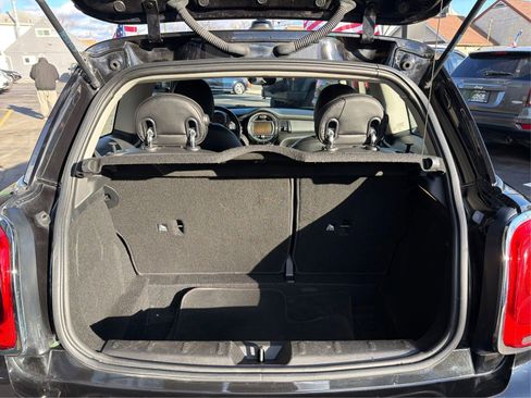 Used 2018 MINI Cooper 2-Door Hardtop w/ Signature Line Package image 13