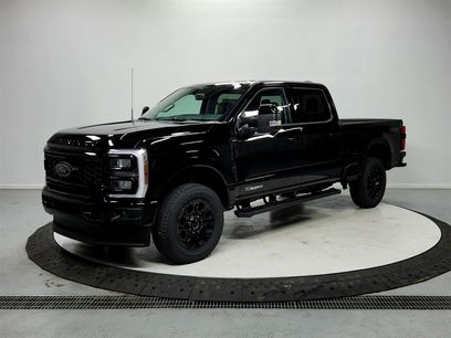 New 2026 Ford F250 Lariat w/ Black Appearance Package
