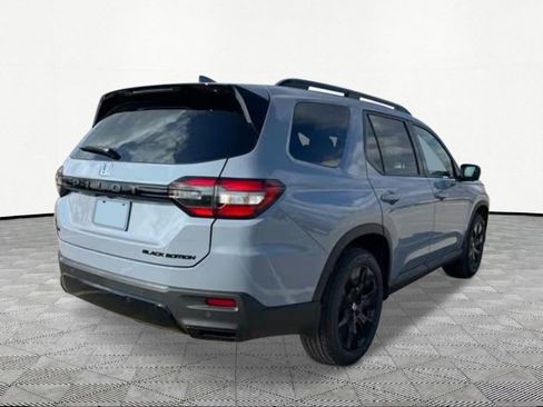 New 2026 Honda Pilot Black Edition image 7