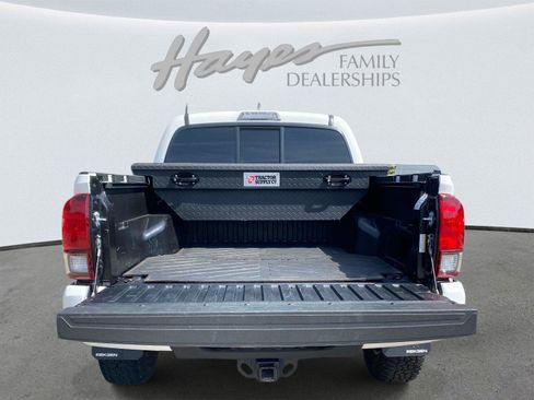 Used 2023 Toyota Tacoma SR AWD/4WD image 8