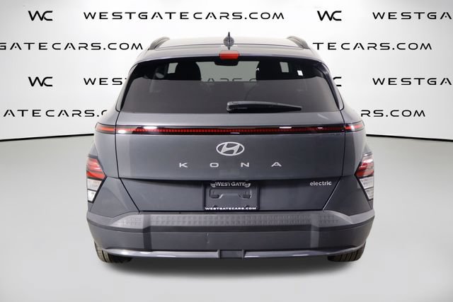 Used 2024 Hyundai Kona SEL FWD image 4
