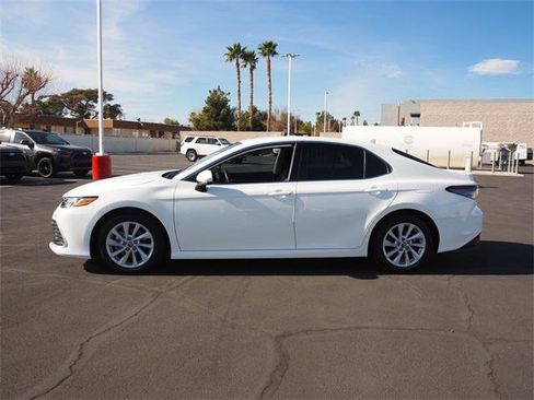 Certified 2023 Toyota Camry LE image 3