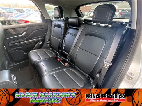 Used 2022 Lincoln Corsair Standard w/ Premium Package image 22