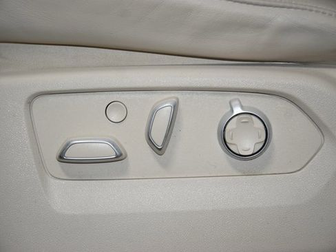 Used 2022 Cadillac Escalade Sport Platinum image 44