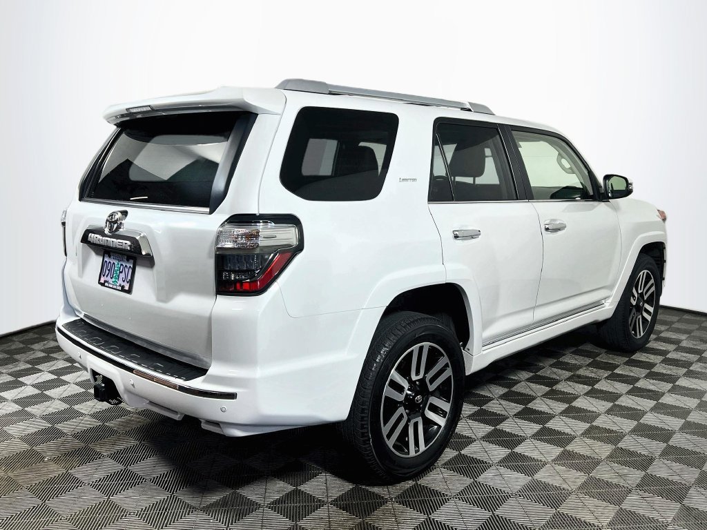 Used 2024 Toyota 4Runner Limited AWD/4WD image 7