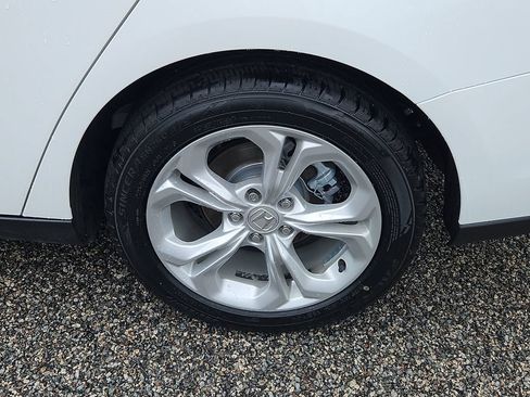 Certified 2023 Honda Accord LX image 8