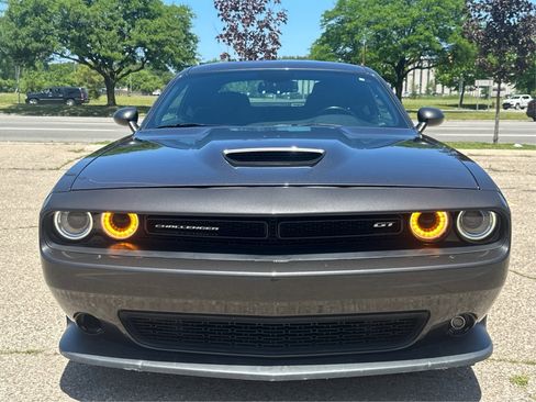 Used 2022 Dodge Challenger GT image 19