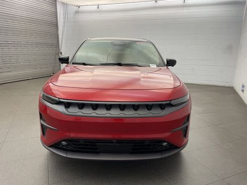 New 2025 Jeep Wagoneer S Limited image 9