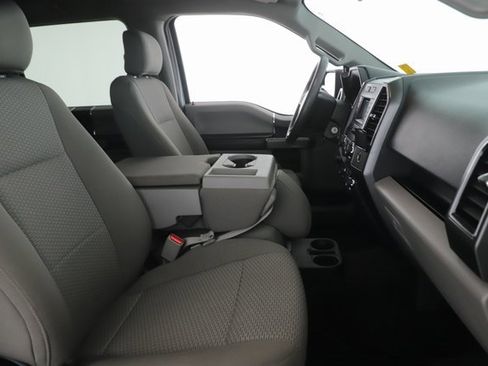 Used 2017 Ford F150 XLT w/ Trailer Tow Package image 27