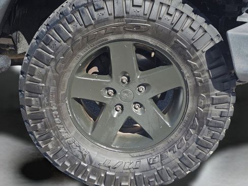 Used 2013 Jeep Wrangler Sport image 15